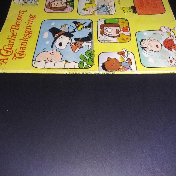 VTG A Charlie Brown Thanksgiving Paperback Book First Edition 1974-1975 - Picture 3 of 8